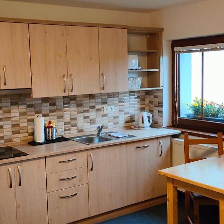Apartmány Na náměstí Bozi Dar Exterior foto