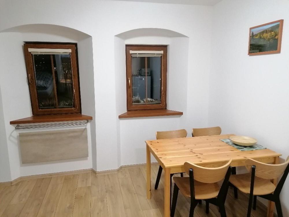 Apartmány Na náměstí Bozi Dar Exterior foto