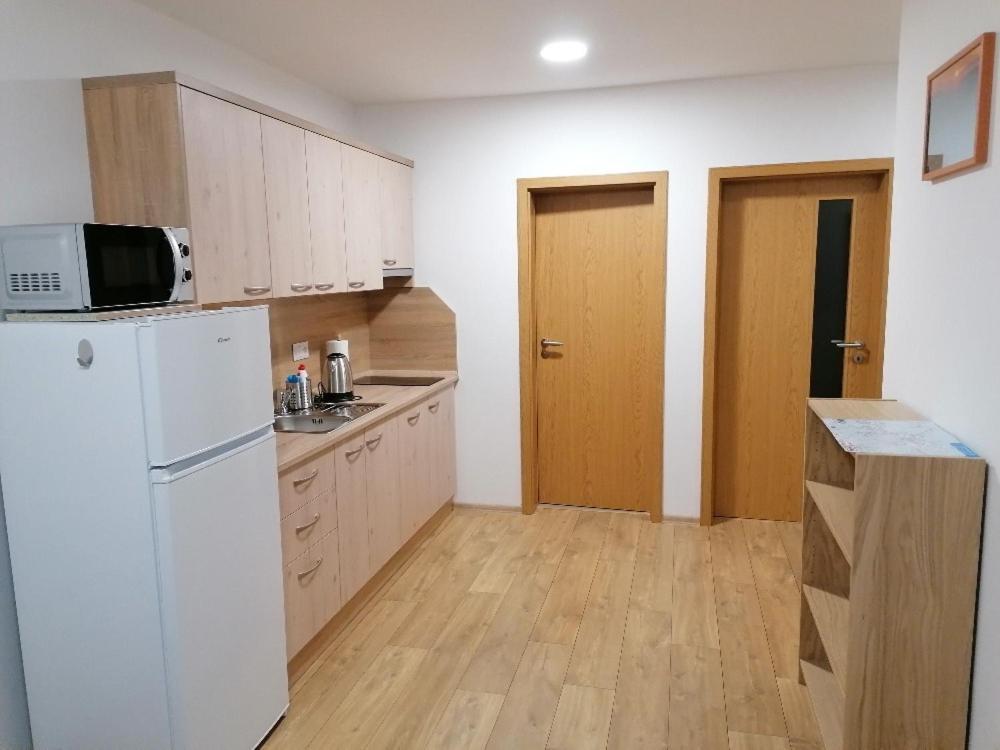Apartmány Na náměstí Bozi Dar Exterior foto