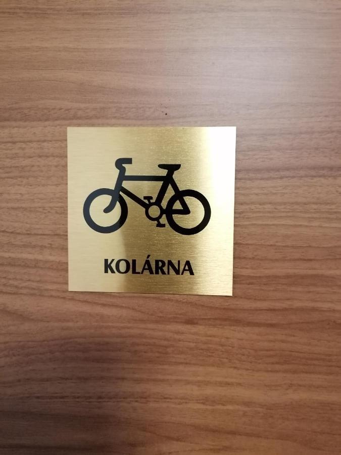 Apartmány Na náměstí Bozi Dar Exterior foto