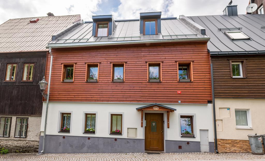 Apartmány Na náměstí Bozi Dar Exterior foto