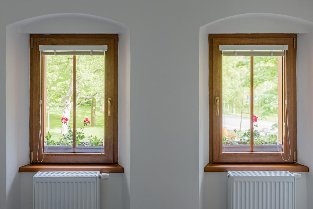 Apartmány Na náměstí Bozi Dar Exterior foto