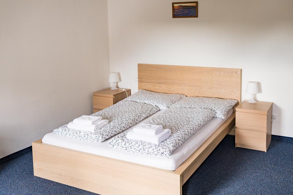 Apartmány Na náměstí Bozi Dar Exterior foto